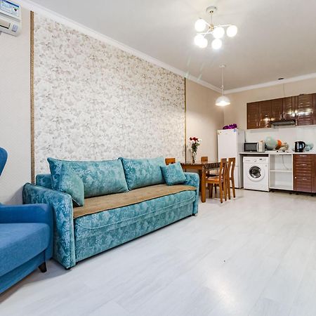 Апартаменты С Видом На Город Pavlodar Ngoại thất bức ảnh